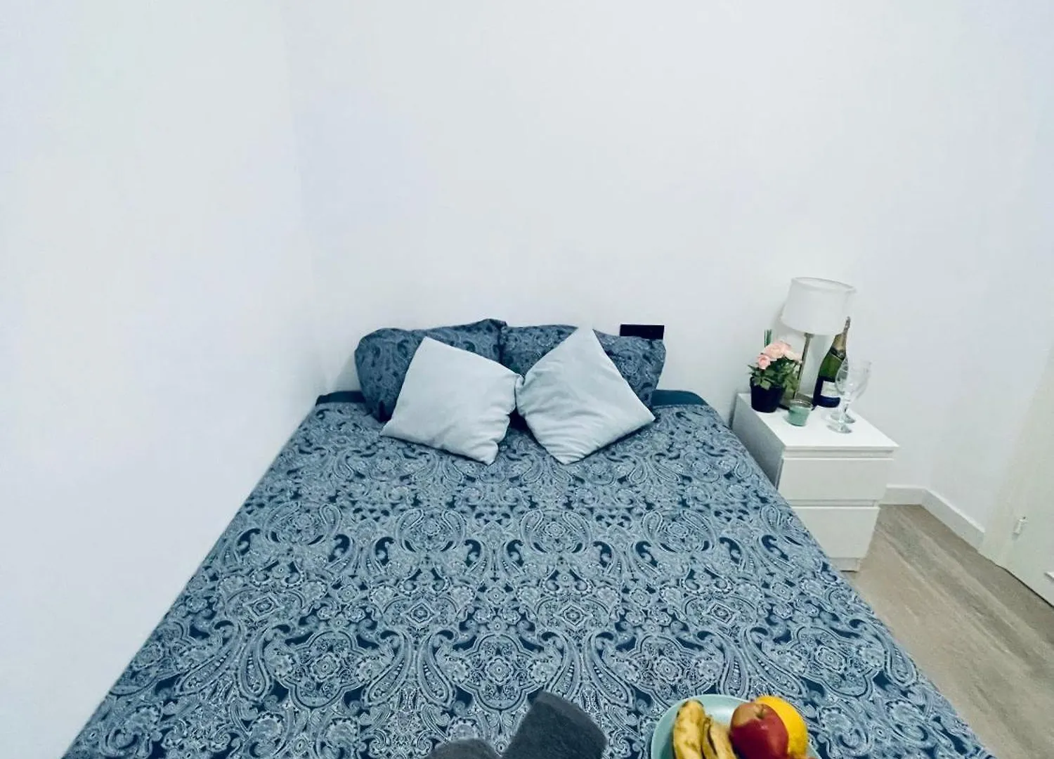 Ronda Sant Pere 5 Bed & Breakfast Barcelona Spain